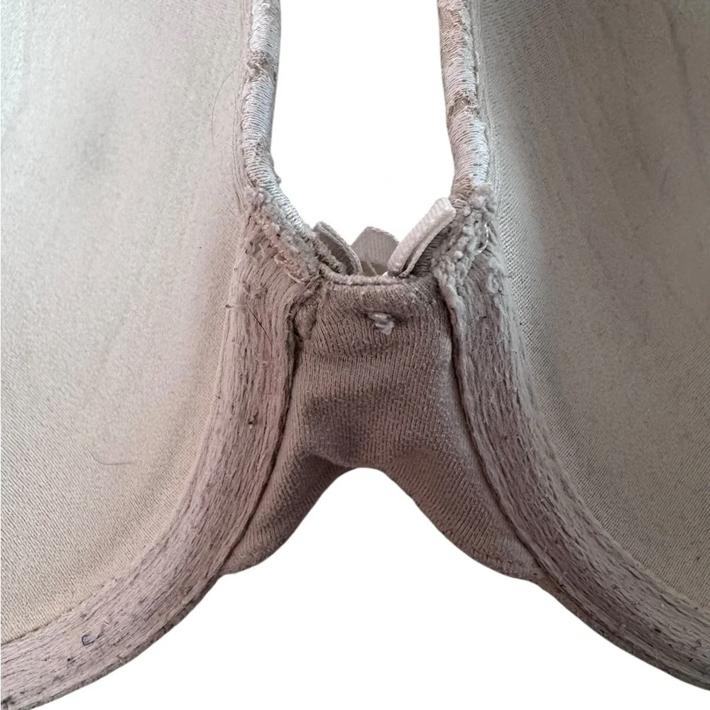 Body By Victoria 34DD- Victorias Secret Beige/Lace Bra